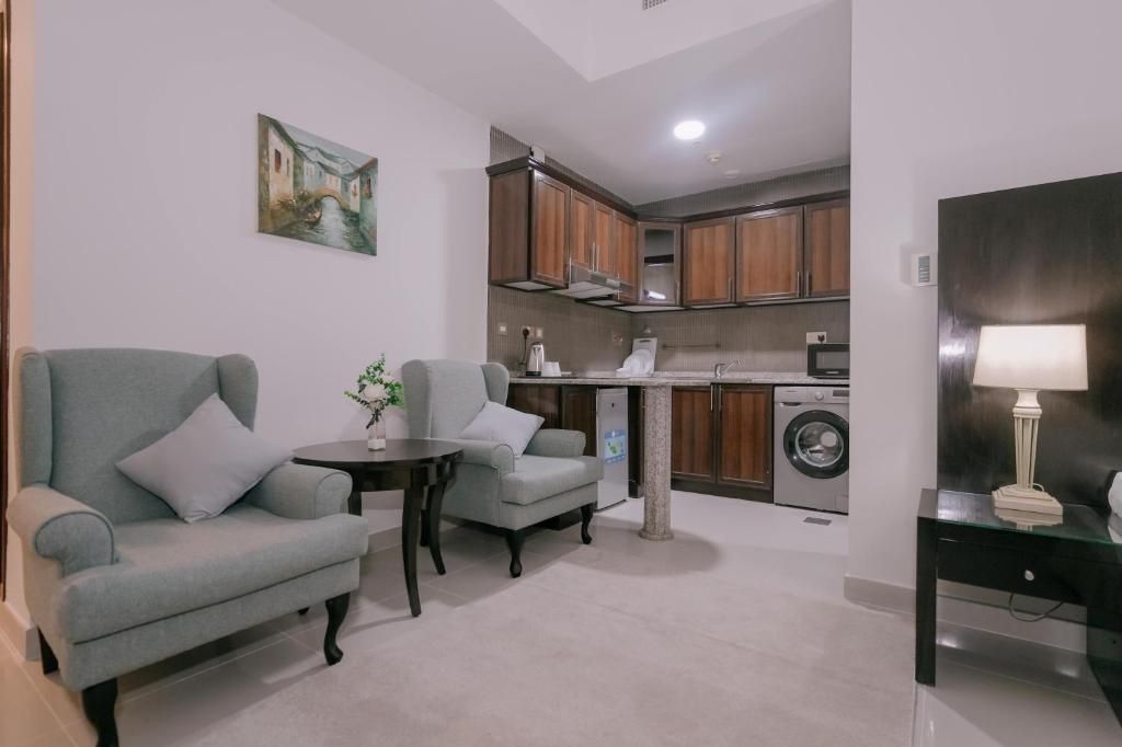 Deluxe Studio Apartment