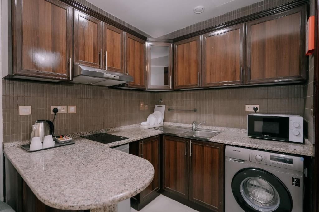 Deluxe Studio Apartment